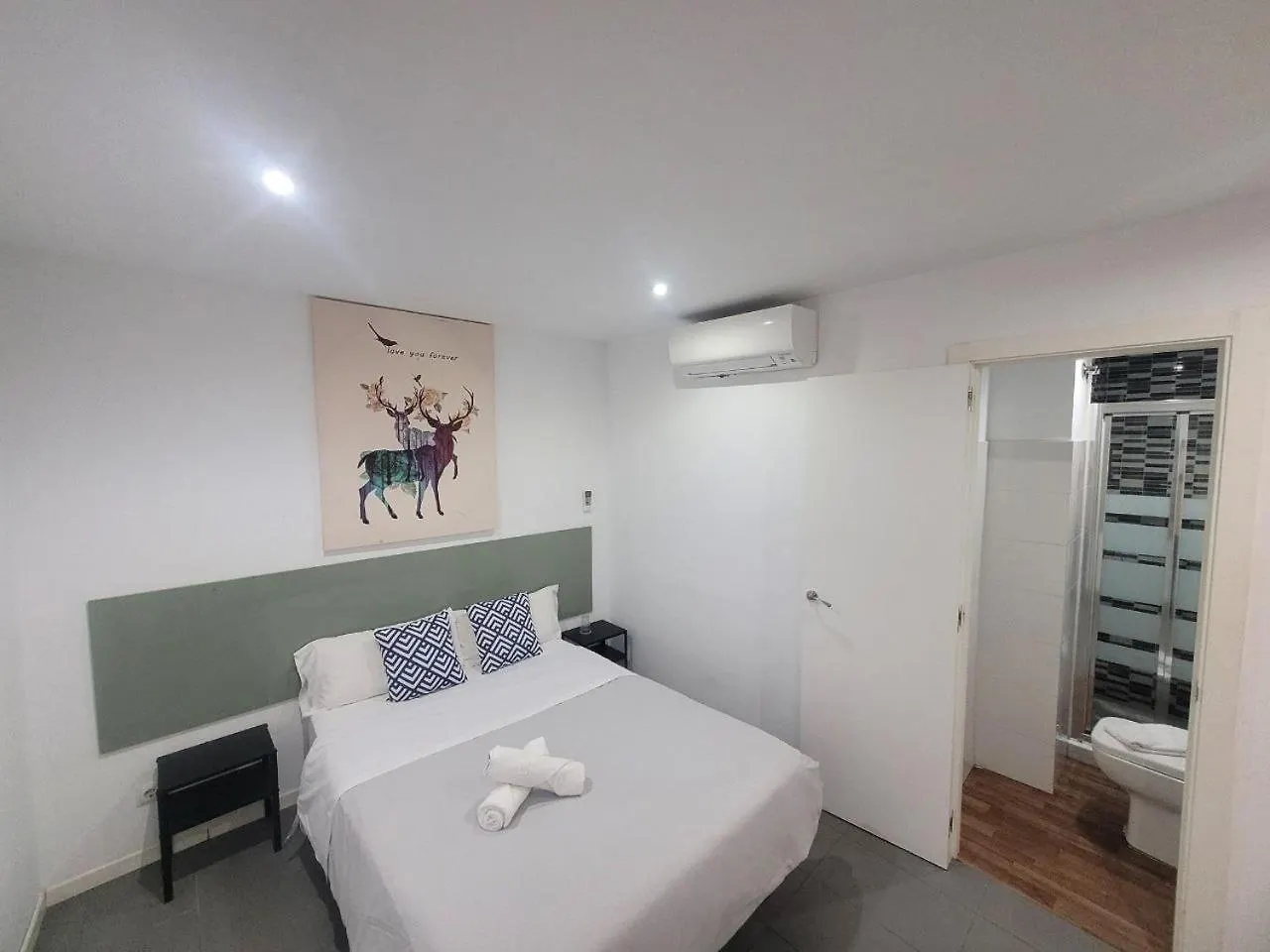 Ayz Frailes - Auto Check-In Property (Adults Only) Málaga 3*,