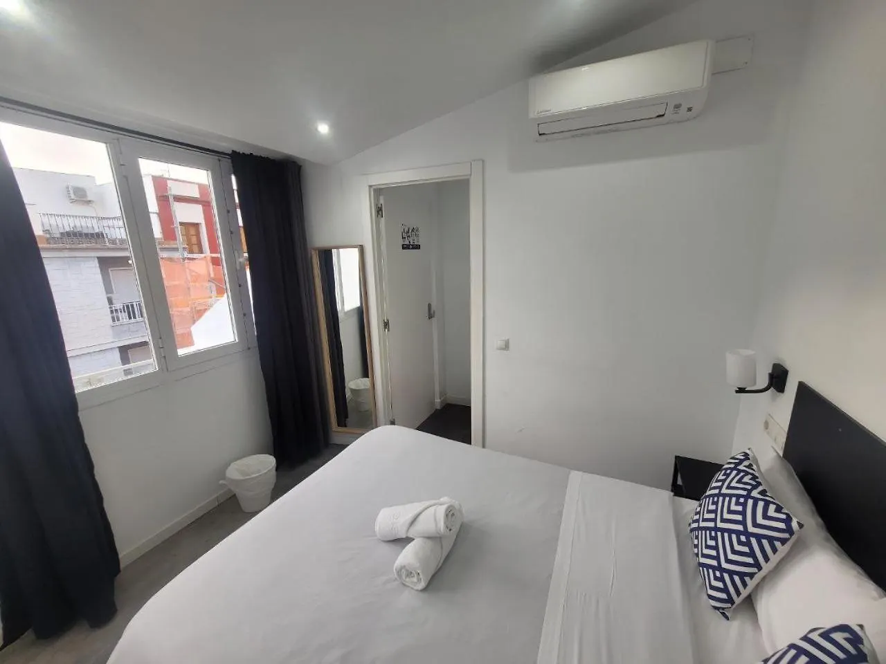 Ayz Frailes - Auto Check-In Property (Adults Only) Málaga Gasthuis