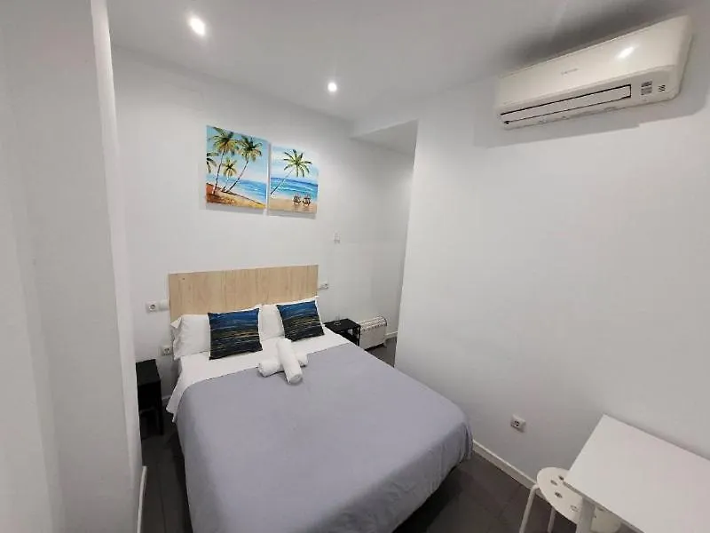 Pensión Ayz Frailes - Auto Check-In Property (Adults Only) Málaga